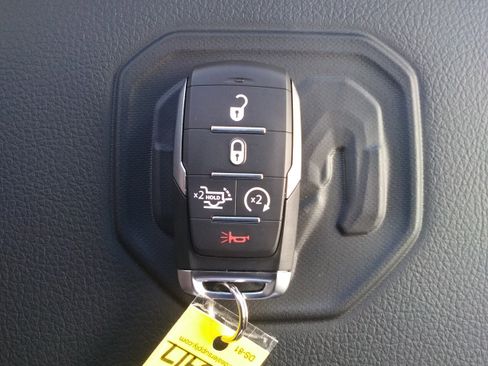 New 2026 RAM 3500 Laramie w/ Towing Technology Group image 31