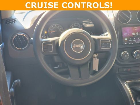Used 2015 Jeep Patriot Sport image 8