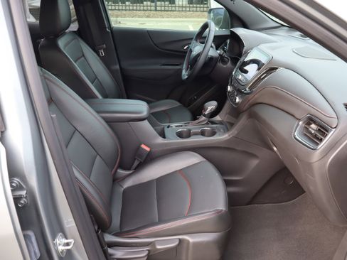 Used 2024 Chevrolet Equinox RS w/ RS Leather Package image 37