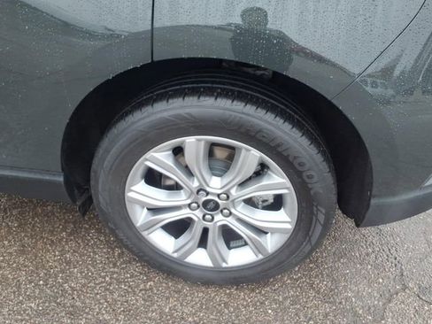 Certified 2024 Ford Edge Titanium image 11