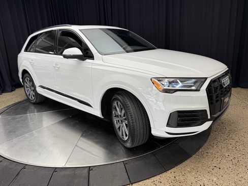 Used 2022 Audi Q7 2.0T Premium Plus w/ Premium Plus Package AWD/4WD image 13