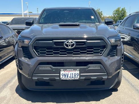 Used 2024 Toyota Tacoma TRD Sport w/ TRD Sport Upgrade Package AWD/4WD image 3