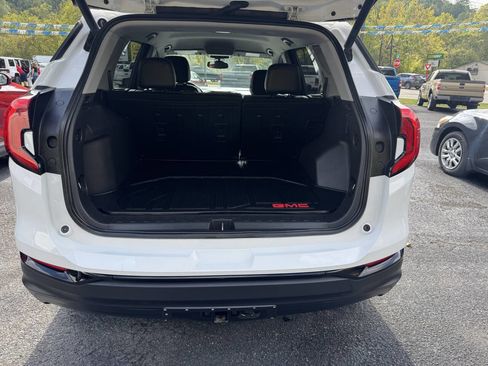 Used 2021 GMC Terrain SLT w/ Elevation Edition image 7