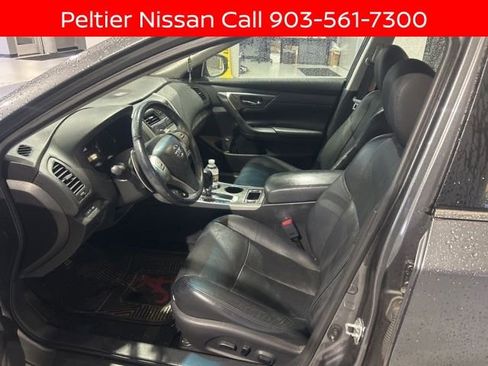 Used 2015 Nissan Altima 3.5 SL FWD image 12
