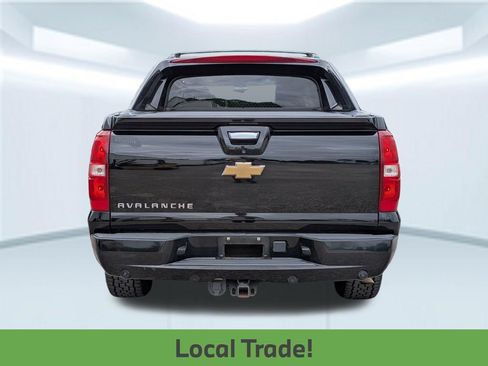 Used 2013 Chevrolet Avalanche LTZ RWD image 5