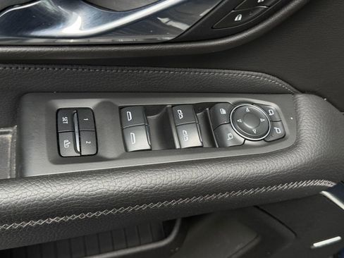 Used 2021 GMC Yukon Denali w/ Denali Premium Package AWD/4WD image 22