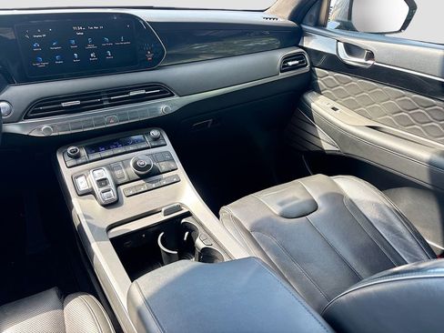 Used 2022 Hyundai Palisade Calligraphy image 25