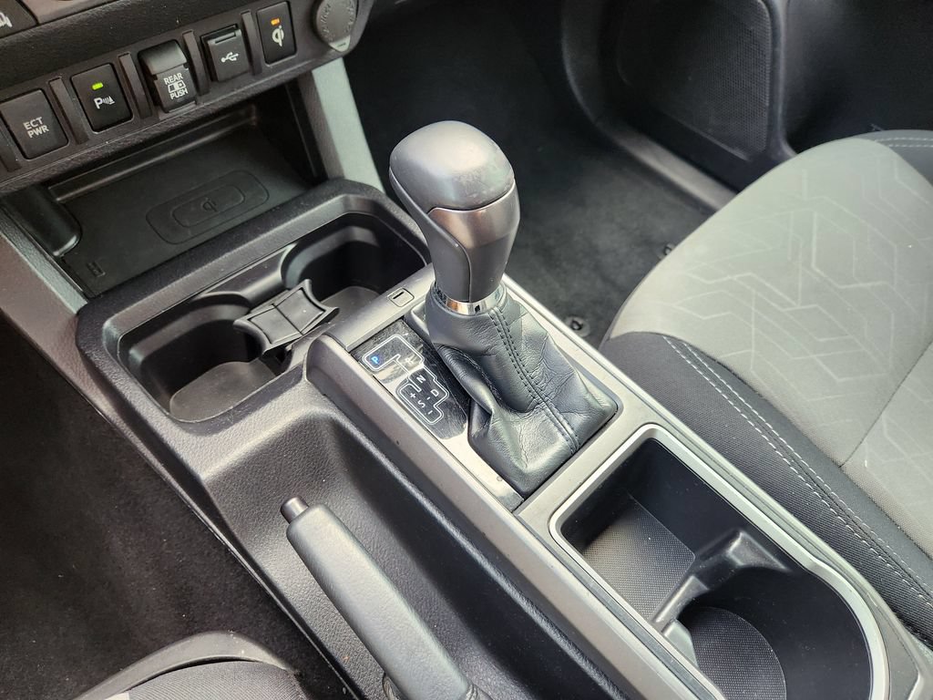 Used 2021 Toyota Tacoma TRD Sport w/ Technology Package RWD image 20