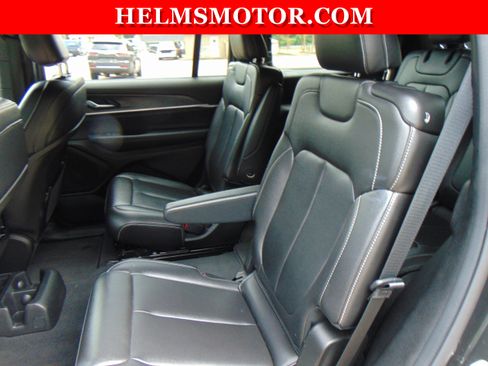 Certified 2024 Jeep Grand Cherokee L Limited AWD/4WD image 35