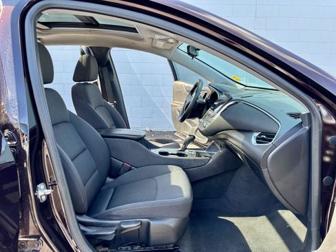 Used 2020 Chevrolet Malibu LT FWD image 7
