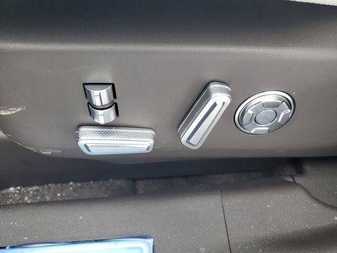 New 2026 Lincoln Nautilus Black Label image 12