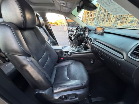 Used 2019 MAZDA CX-9 Touring w/ Touring Premium Package image 19