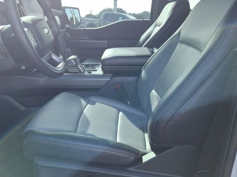 Used 2025 Ford F150 Lightning Lariat image 8