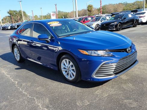 Used 2024 Toyota Camry LE image 2