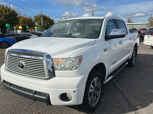 Used 2013 Toyota Tundra Limited w/ Memory Pkg AWD/4WD image 7