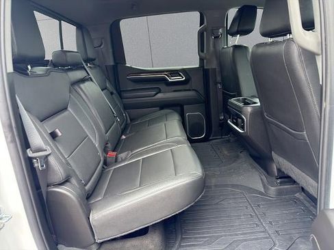 Used 2022 GMC Sierra 1500 Elevation w/ Elevation Premium Package image 18