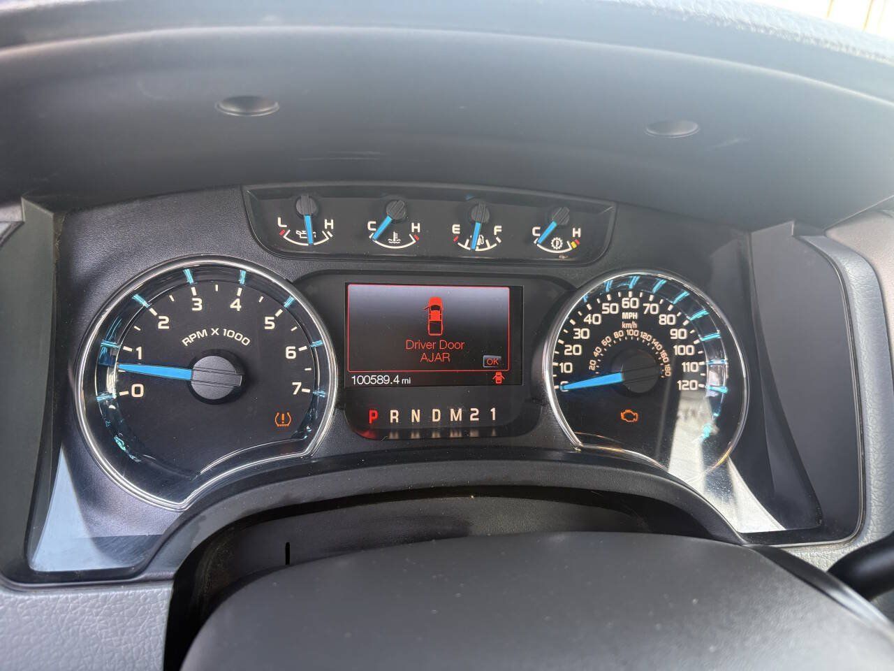 Used 2014 Ford F150 XLT w/ Equipment Group 302A Luxury AWD/4WD image 16