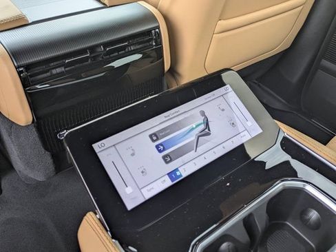 New 2026 Jeep Grand Wagoneer Summit AWD/4WD image 16