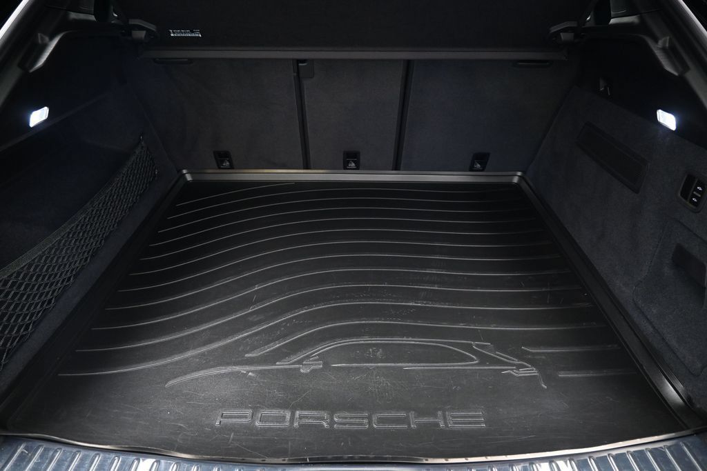Certified 2024 Porsche Cayenne S AWD/4WD image 36