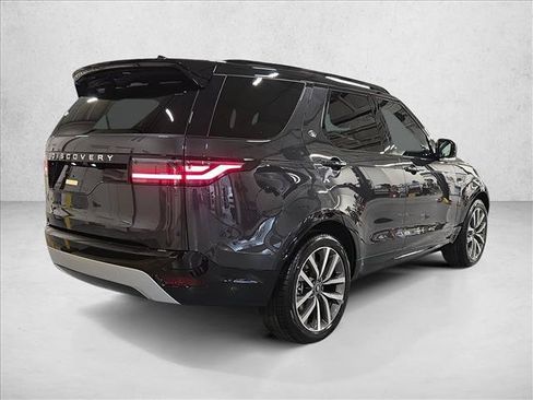 New 2026 Land Rover Discovery Limited Edition AWD/4WD image 5