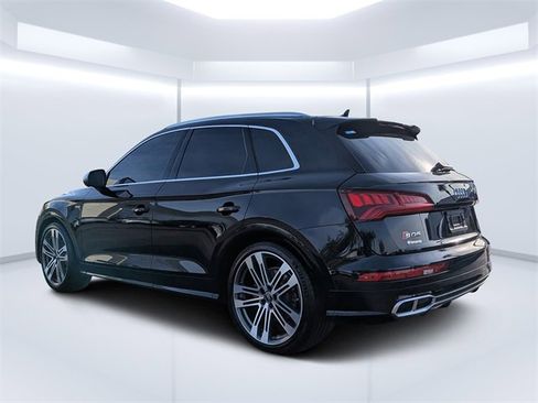 Used 2018 Audi SQ5 Premium Plus w/ S Sport Package image 5