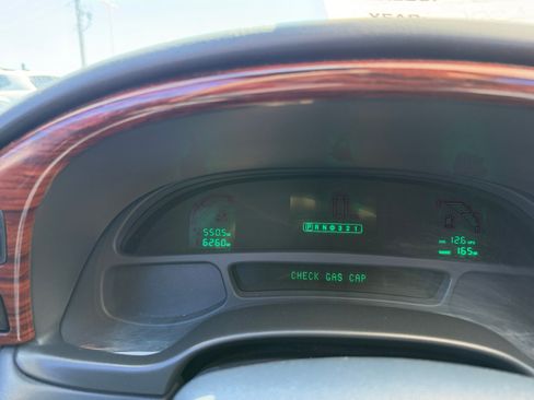 Used 2003 Cadillac De Ville Limousine FWD image 10