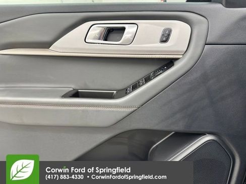 New 2026 Ford Explorer Active w/ Active Comfort Package image 39