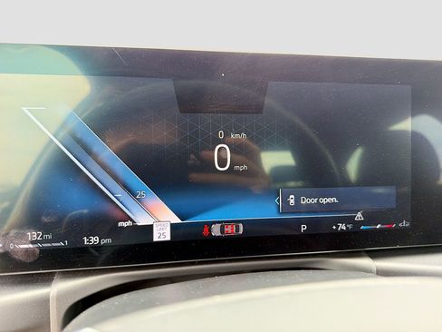 Certified 2024 BMW 330i Sedan image 40