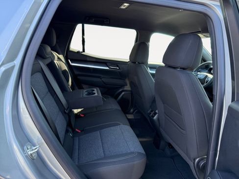New 2026 GMC Terrain Elevation w/ Black Edition FWD image 18