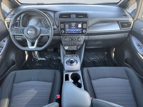 Used 2024 Nissan Leaf S image 10