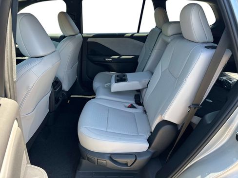 New 2026 Lexus TX 350 FWD image 14