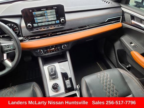 Used 2023 Mitsubishi Outlander SEL FWD image 17