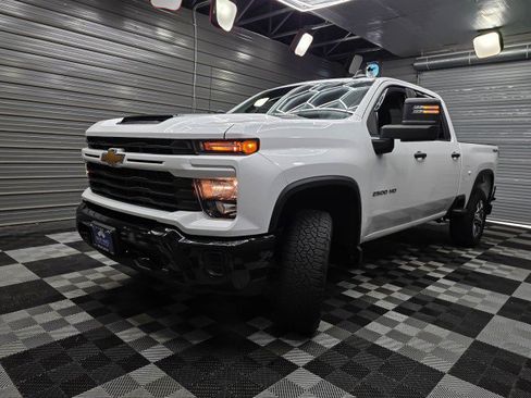 Used 2024 Chevrolet Silverado 2500 Custom w/ Custom Value Package AWD/4WD image 38