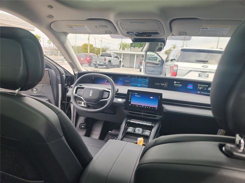 New 2026 Lincoln Nautilus Premier w/ Equipment Group 102A image 21