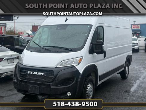 Used 2025 RAM ProMaster 2500 w/ Convenience Group FWD image 1