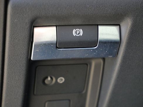 Used 2024 Land Rover Defender 110 Carpathian Edition image 37