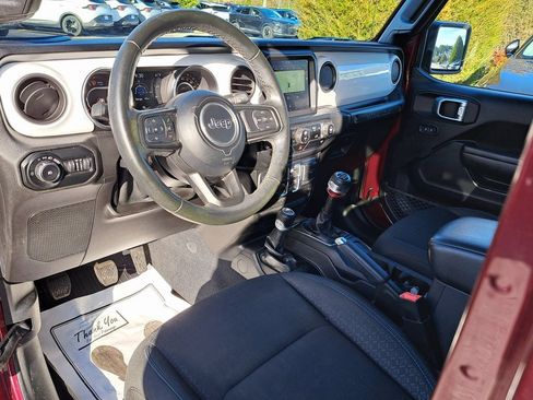 Used 2021 Jeep Wrangler Unlimited Islander image 8