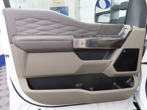 Used 2025 Ford F450 Platinum w/ Platinum Plus Package image 80