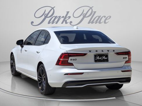 Certified 2023 Volvo S60 B5 Plus w/ Climate Package AWD/4WD image 3
