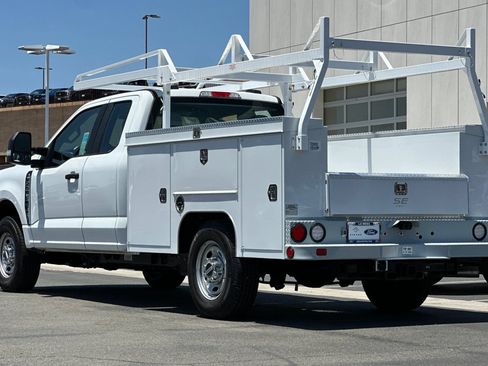 New 2026 Ford F250 XL w/ XL Chrome Package RWD image 5