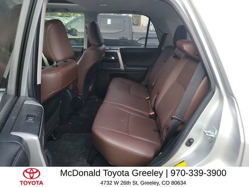 Used 2015 Toyota 4Runner Limited AWD/4WD image 3