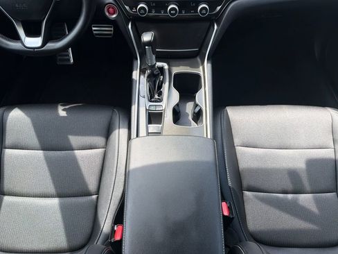 Used 2020 Honda Accord Sport image 14