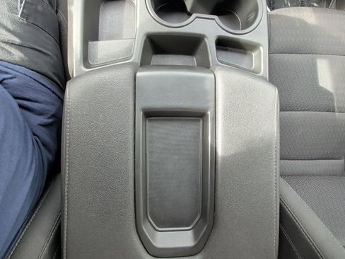 Used 2022 Chevrolet Silverado 1500 LT image 23