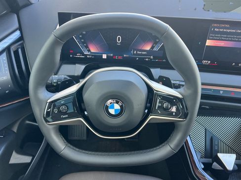 Used 2025 BMW X3 xDrive30i w/ Convenience Package image 27