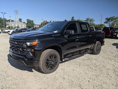 New 2026 Chevrolet Silverado 1500 Custom image 3