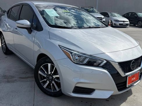 Used 2021 Nissan Versa SV FWD image 1