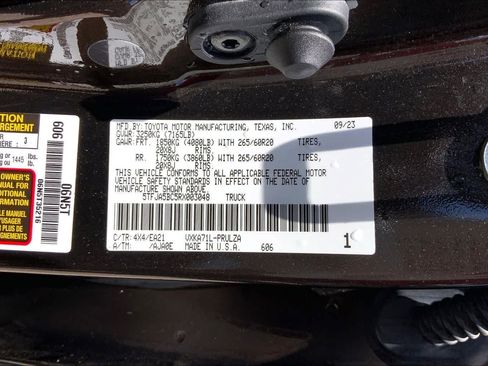 Used 2024 Toyota Tundra Limited w/ Power Package RWD image 35