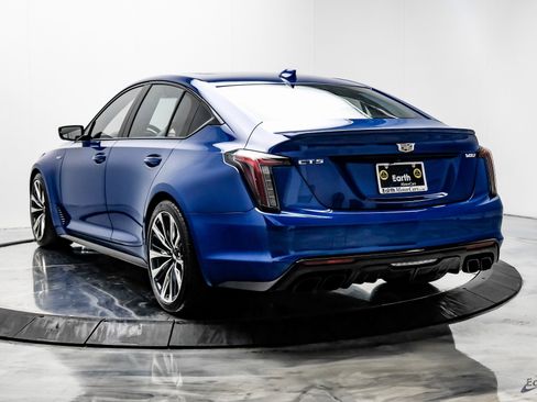 Used 2022 Cadillac CT5 V Blackwing image 9