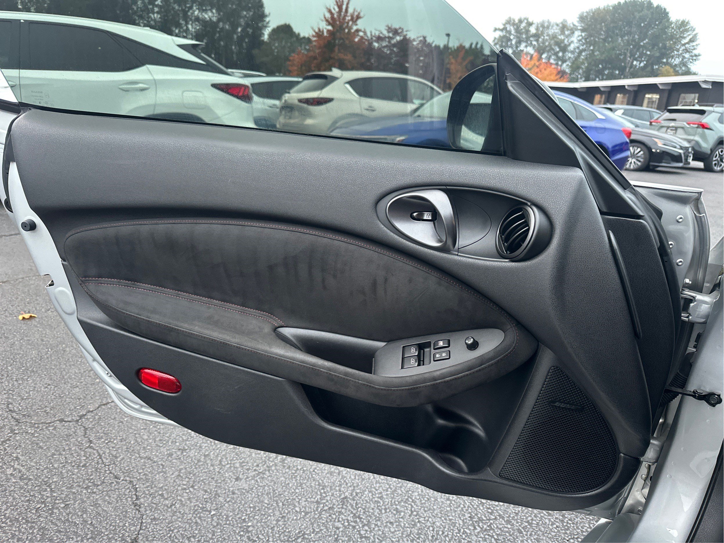 Used 2016 Nissan 370Z NISMO RWD image 19