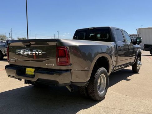 New 2026 RAM 3500 Longhorn image 7